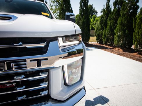 Used 2023 Chevrolet Silverado 2500 LTZ AWD/4WD image 5