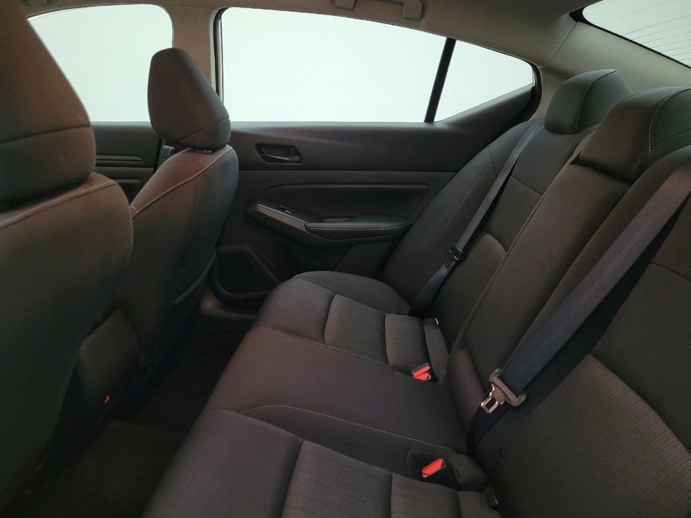 Used 2025 Nissan Altima 2.5 SV FWD image 18
