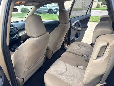 Used 2009 Toyota RAV4 2WD w/ Base L4 Extra Value Pkg image 11