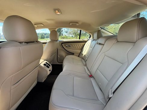 Used 2013 Ford Taurus Limited FWD image 14