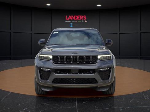 New 2026 Jeep Grand Cherokee Summit AWD/4WD image 4