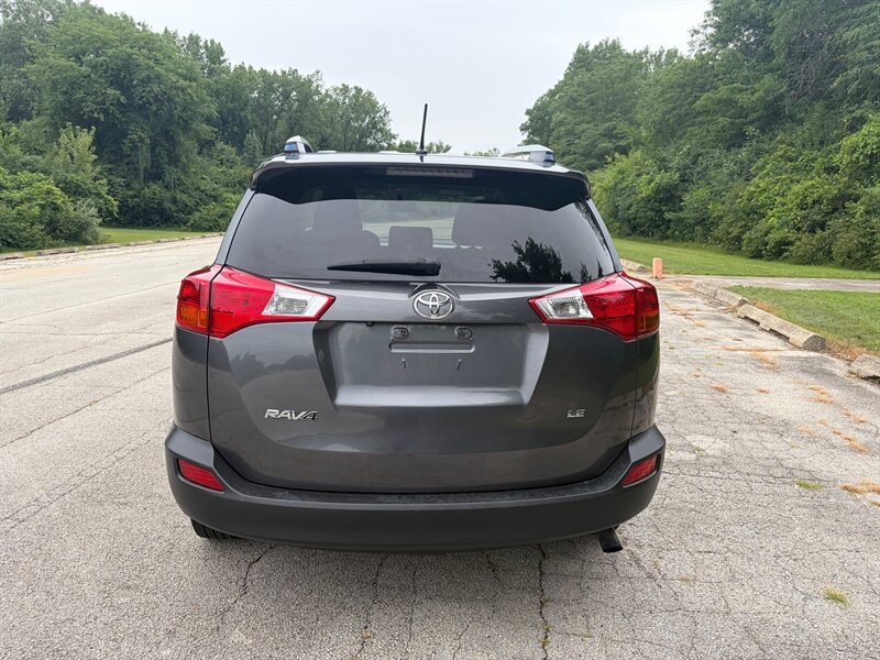 Used 2013 Toyota RAV4 LE FWD image 4