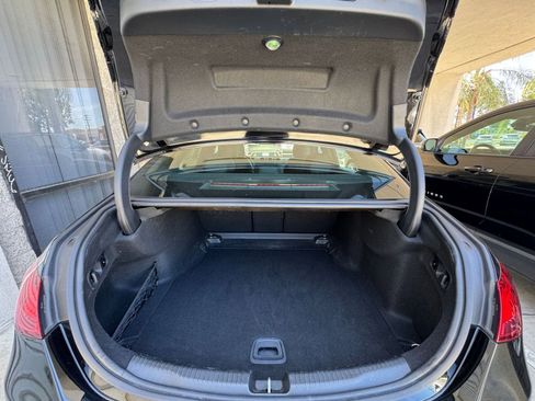 Used 2024 Mercedes-Benz C 300 Sedan image 33