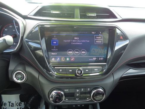 Used 2023 Chevrolet TrailBlazer RS w/ Sun and Liftgate Package image 17