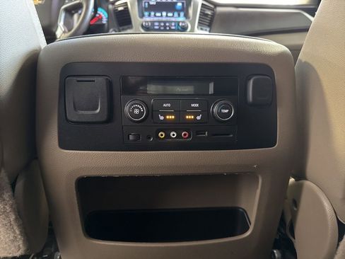 Used 2016 Chevrolet Tahoe LTZ AWD/4WD image 28