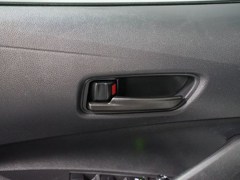 Certified 2025 Toyota Corolla LE image 29