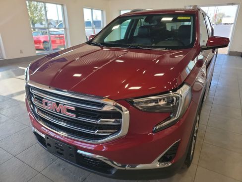 Used 2018 GMC Terrain SLT w/ Preferred Package AWD/4WD image 2