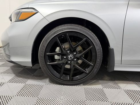 Certified 2025 Honda Civic Sport image 9