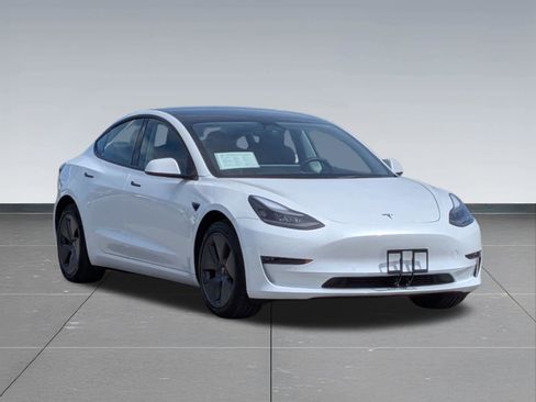 Used 2022 Tesla Model 3 Long Range AWD/4WD image 7
