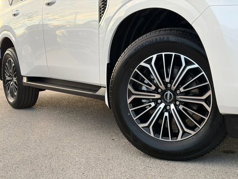 New 2026 Nissan Armada SL image 2