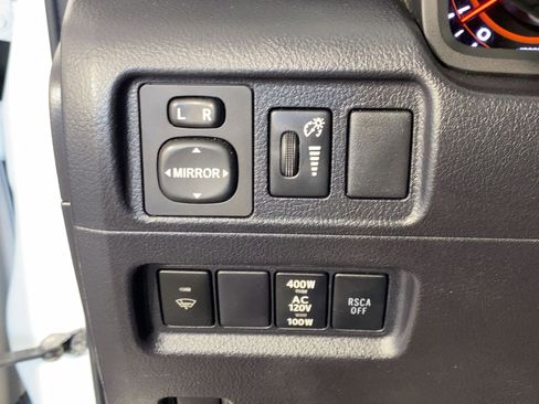 Used 2013 Toyota 4Runner Limited image 15