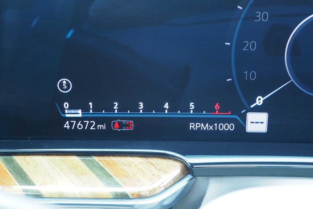 Used 2023 Cadillac Escalade Sport Platinum AWD/4WD image 25