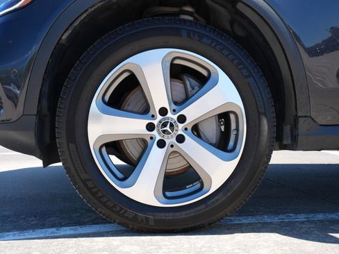 Used 2022 Mercedes-Benz GLC 300 image 30