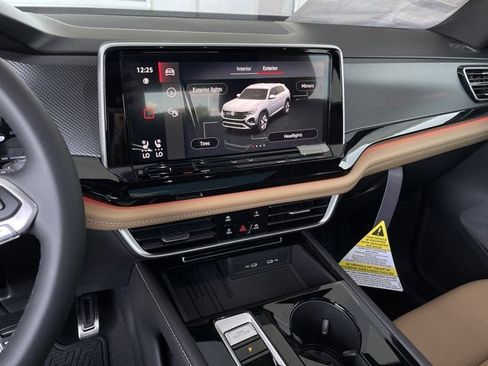 New 2026 Volkswagen Atlas Cross Sport SEL R-Line image 17