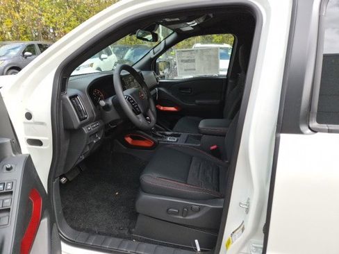 New 2026 Nissan Frontier PRO-4X w/ Pro-4x Convenience Package image 17