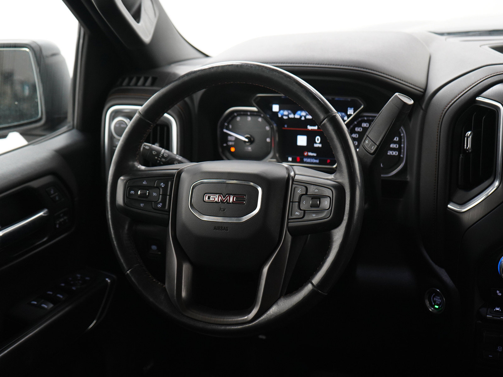 Used 2020 GMC Sierra 1500 AT4 w/ AT4 Premium Package AWD/4WD image 16