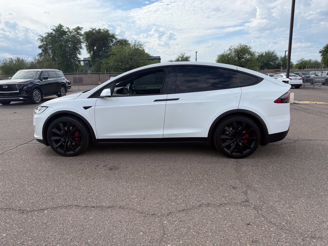 Used 2020 Tesla Model X Long Range AWD/4WD image 8
