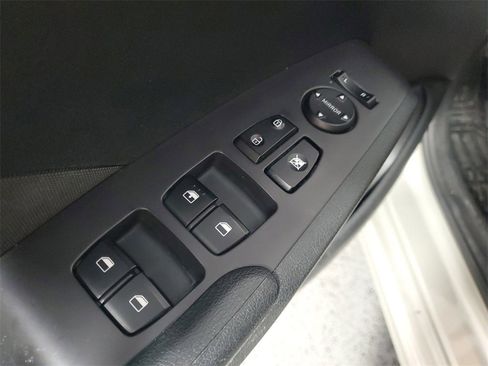 Used 2018 Hyundai Accent SE image 14