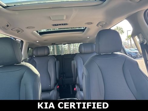 Certified 2025 Kia Carnival SX Prestige image 36