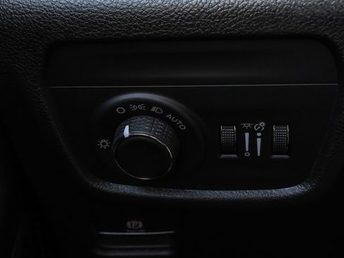 New 2025 Jeep Grand Cherokee Altitude image 29