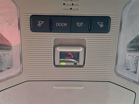 Used 2024 Toyota RAV4 XLE image 30