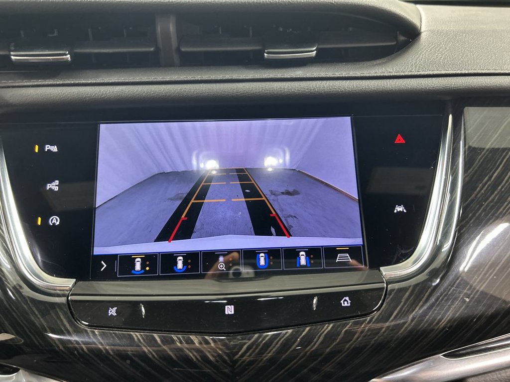 Used 2020 Cadillac XT6 Premium Luxury AWD/4WD image 15