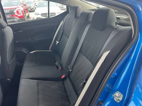 Used 2021 Nissan Versa SV FWD image 7