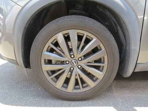 Used 2022 Nissan Pathfinder SL w/ SL Premium Package FWD image 7