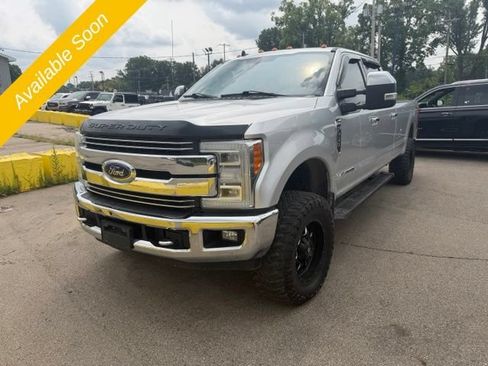 Used 2019 Ford F250 Lariat w/ Chrome Package AWD/4WD image 1