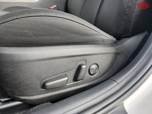 Used 2018 Kia Optima LX w/ Convenience Package image 13