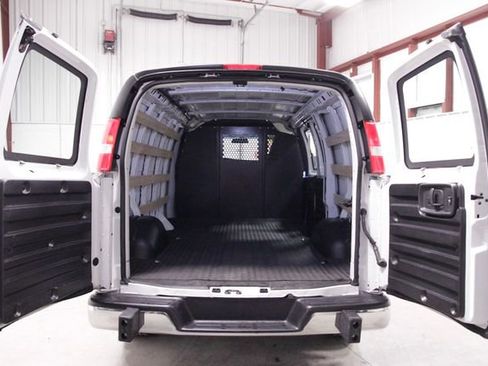 Used 2024 Chevrolet Express 2500 w/ Driver Convenience Package image 20