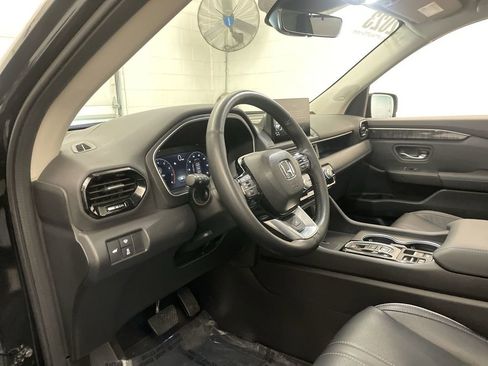 Used 2023 Honda Pilot Elite image 4