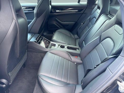 Certified 2024 Porsche Panamera RWD image 23