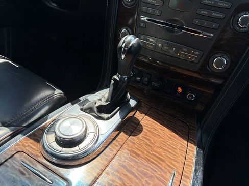 Used 2017 Nissan Armada Platinum AWD/4WD image 18