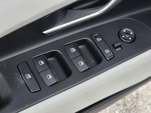 New 2026 Hyundai Elantra Limited image 16