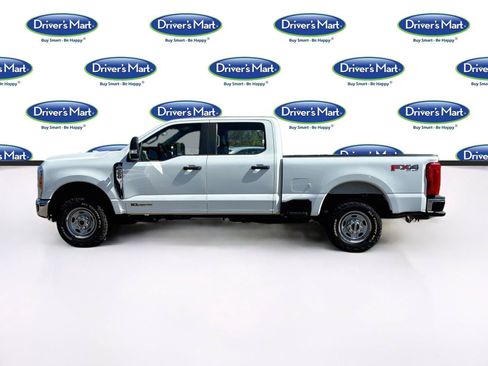Used 2023 Ford F250 XL w/ FX4 Off-Road Package AWD/4WD image 4
