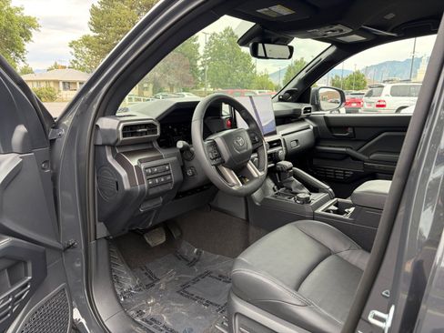 Certified 2026 Toyota 4Runner TRD Off-Road Premium AWD/4WD image 10