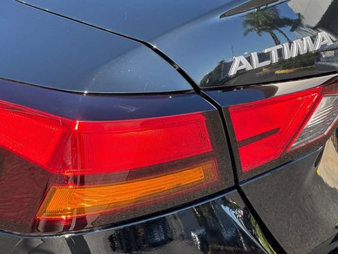 Used 2024 Nissan Altima 2.5 SL image 27