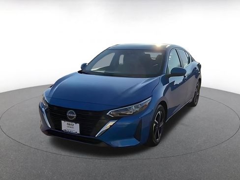 Used 2025 Nissan Sentra SV image 7