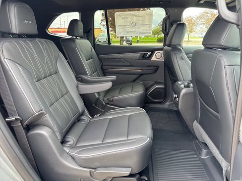 New 2026 Buick Enclave Avenir w/ Super Cruise Package AWD/4WD image 46