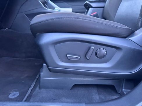 Used 2023 Ford Explorer XLT w/ Class IV Trailer Tow Package image 15