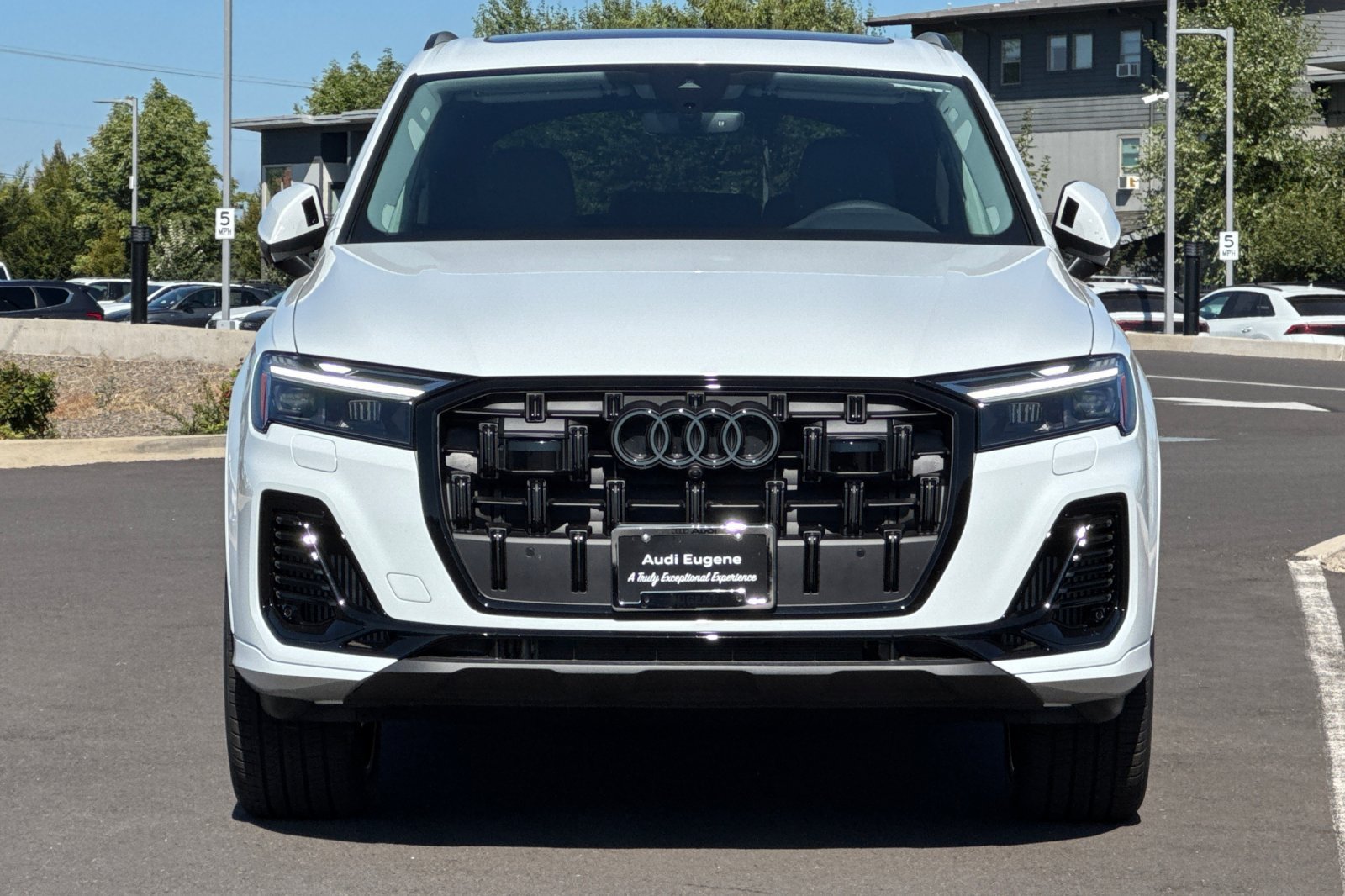 Used 2025 Audi Q7 3.0T Premium Plus AWD/4WD image 8