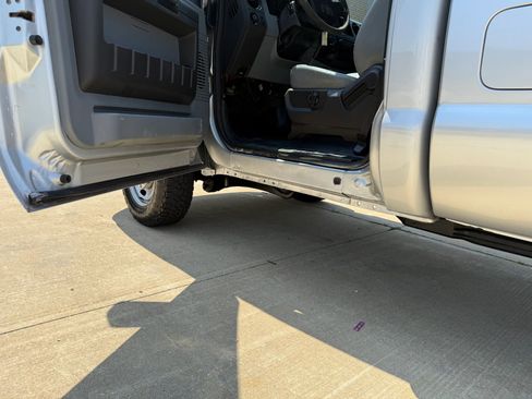 Used 2012 Ford F250 XL w/ PWR Equipment Group image 10