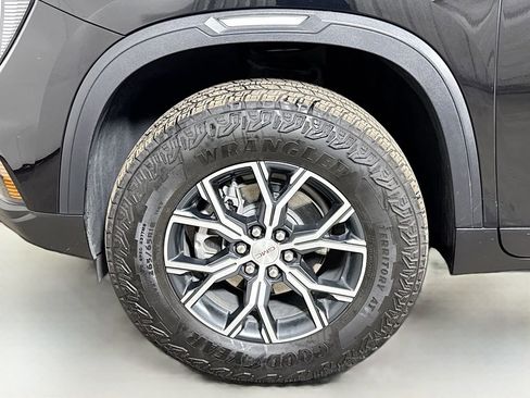 Certified 2024 GMC Acadia AT4 w/ LPO, Floor Liner Package AWD/4WD image 31