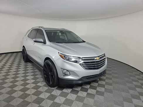 Used 2021 Chevrolet Equinox Premier image 7
