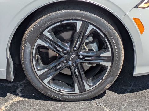 Used 2021 Kia K5 GT-Line AWD/4WD image 11