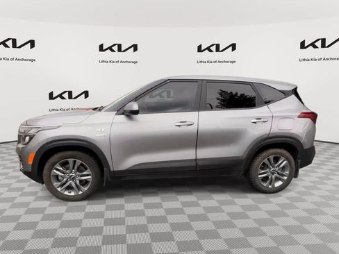 Used 2021 Kia Seltos LX AWD/4WD image 6