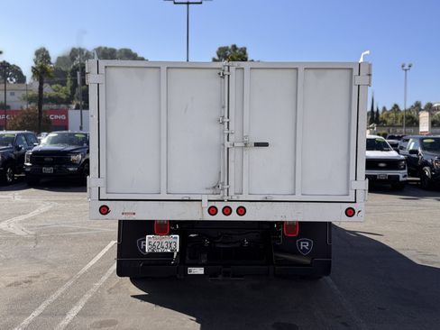 Certified 2022 Ford F550 4x4 Crew Cab Super Duty w/ Power Equipment Group image 8