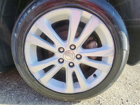 Used 2016 Chrysler 200 Limited image 32