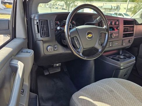 Used 2021 Chevrolet Express 2500 w/ Driver Convenience Package image 10